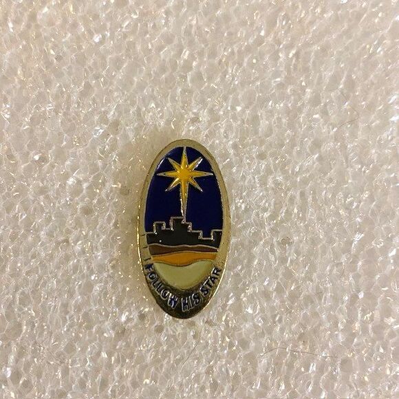 Follow His Star Pin Religious Christmas Enamel - Picture 1 of 2